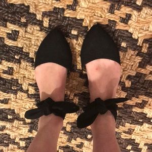 Black Bow Flats
